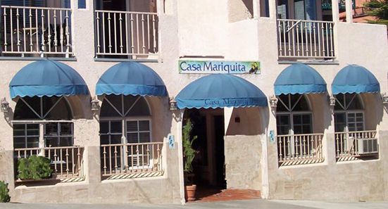 Casa Mariquita is conveniently located on Catalina Island. Our family owned and operated hotel is less than one block from the beach.